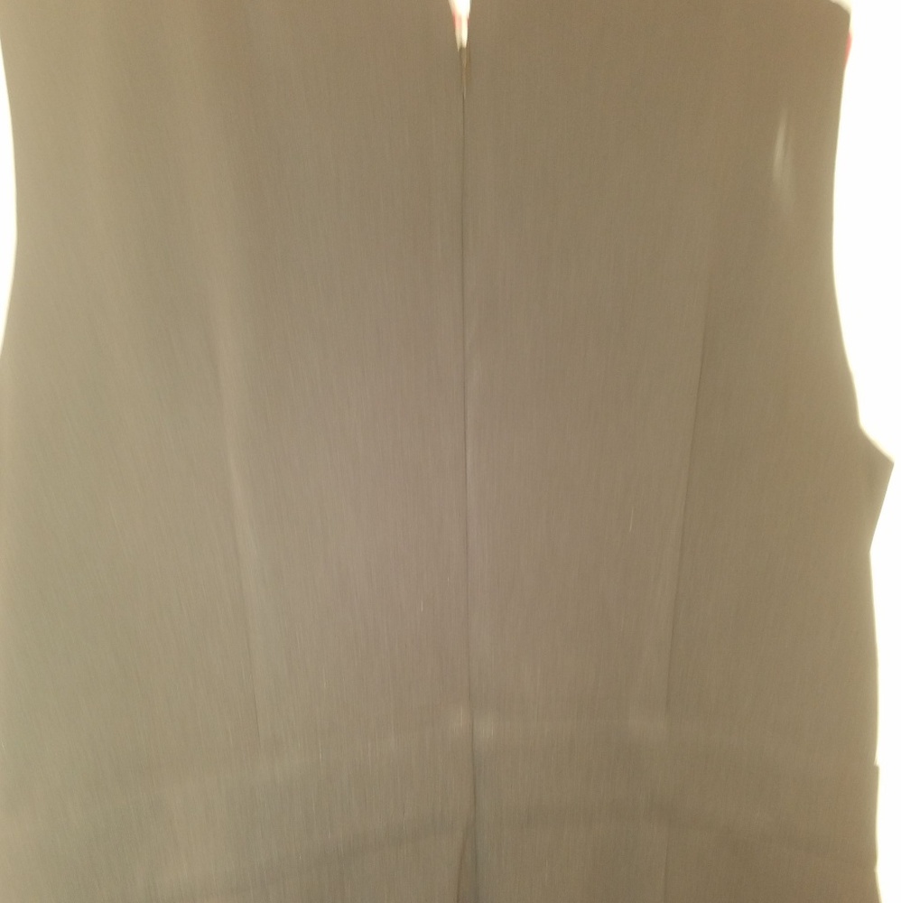 Dress - Picture 3 of 5
